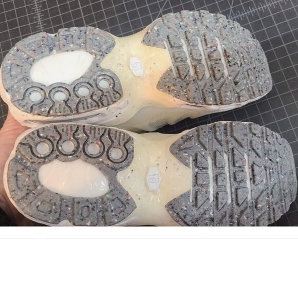 Nike Air Max Terrascape Plus DQ3977 100 Shoes - Ladies - Picture 4 of 4